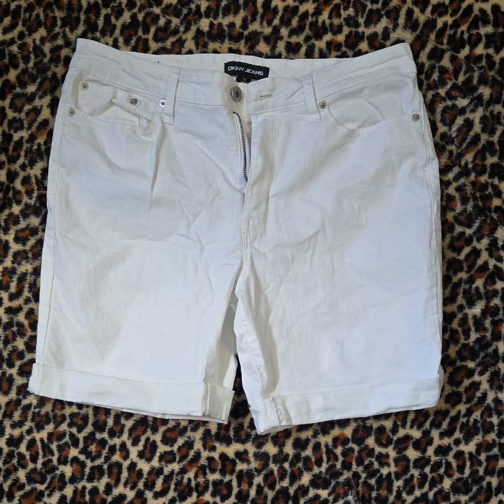 DKNY White Cotton Bermuda Shorts with Cuffed Hem